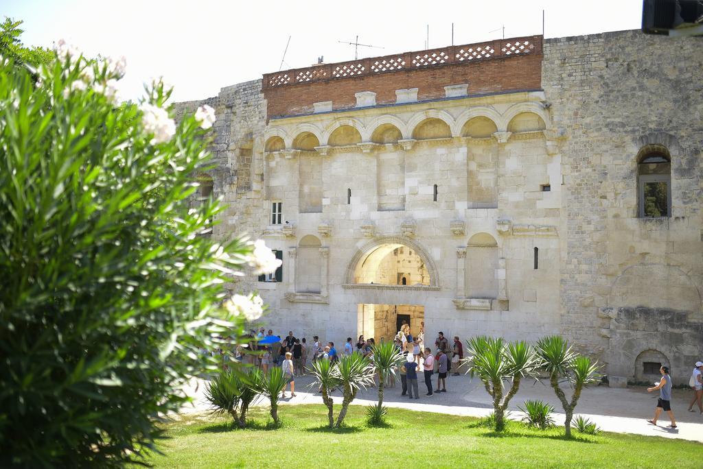 Porta Aurea Apartment Сплит Екстериор снимка